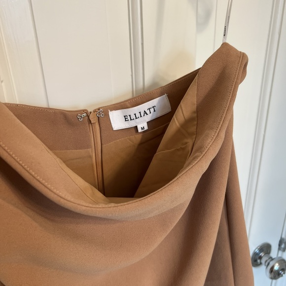 Elliatt Asymmetrical Origami Tan Mini Skirt Medium - Picture 3 of 5
